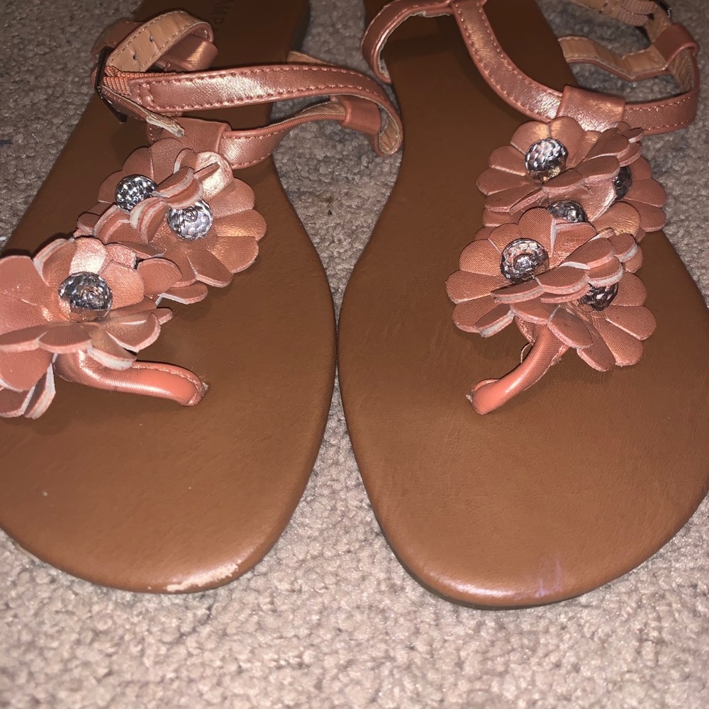 Flower sandals - Picture 2 of 3